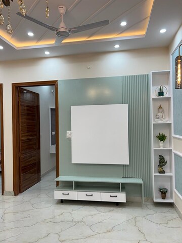 Building Lobby in 4 BHK Villa at Kharar – for Rent