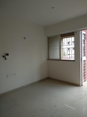 Room in 2 BHK Apartment at Kawade Patil Homewood, Wakad – for Rent