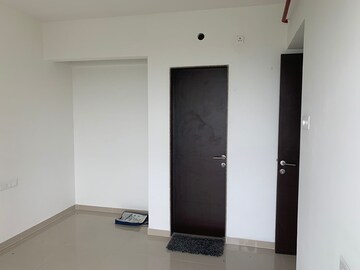 Room in 1 BHK Apartment at KIPL Morya, Kasarvadavali – for Rent