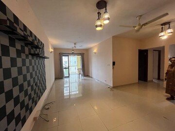 Room in 3 BHK Apartment at S Balan Meenakshi Classic, Hsr Layout – for Rent