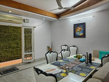 Bedroom in 3 BHK Apartment at Jubilee Hills – for Rent