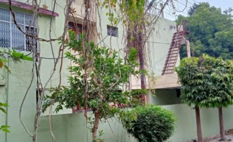Balcony, gomti nagar 6+ Bedroom 4000 Sq.Ft. Villa In Gomti Nagar Lucknow 8037567