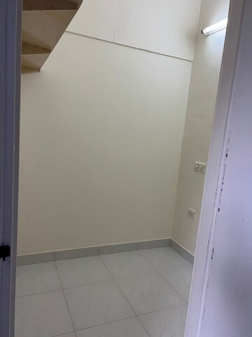 Room in 3 BHK Apartment at LnT Realty South City, Bannerghatta Road – for Rent