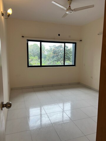 Room in 3 BHK Apartment at LnT Realty South City, Bannerghatta Road – for Rent