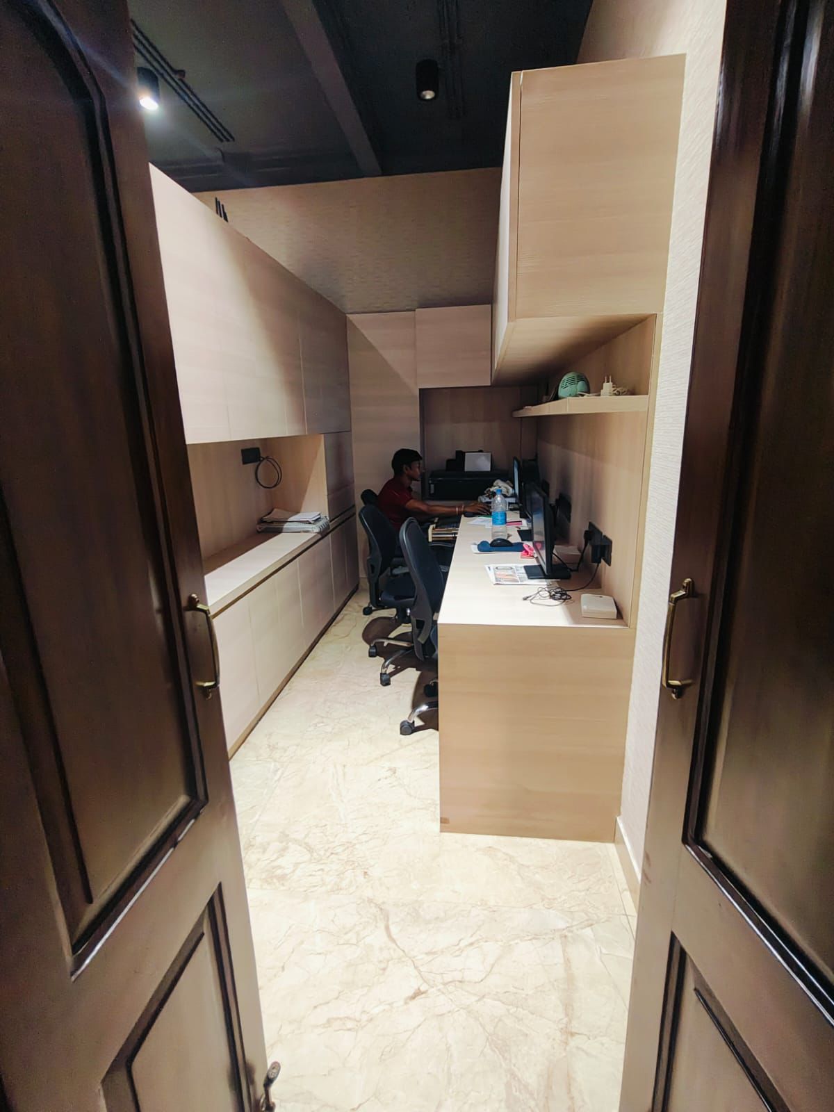 Office Space For Sale in Chowringhee