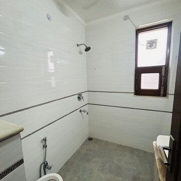Bathroom in 3.5 BHK Builder Floor at Palam Vihar Residents Association, Palam Vihar – for Rent