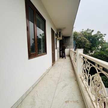 Balcony in 3.5 BHK Builder Floor at Palam Vihar Residents Association, Palam Vihar – for Rent