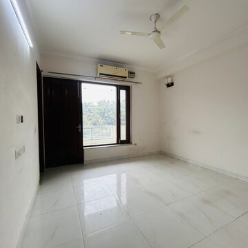 Room in 3.5 BHK Builder Floor at Palam Vihar Residents Association, Palam Vihar – for Rent