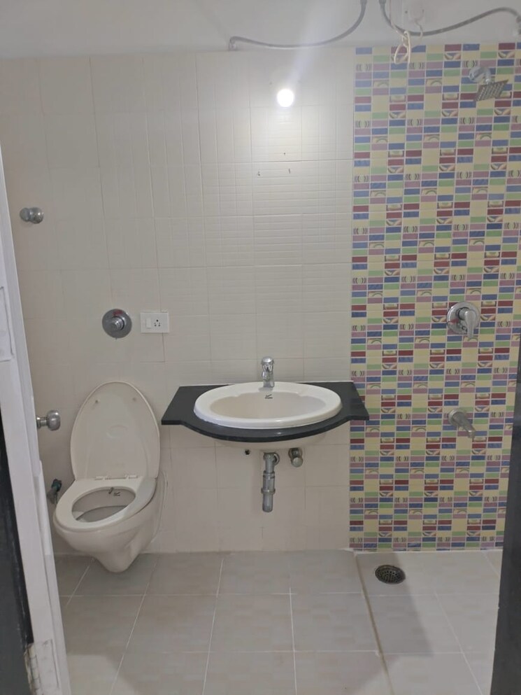Bathroom, rachana-beverly-hills 3 Bedroom 1294 Sq.Ft. Apartment In Baner Pune 8037620