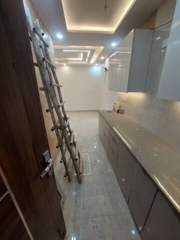 Kitchen in 2.5 BHK Builder Floor at Shalimar Bagh – for Sale