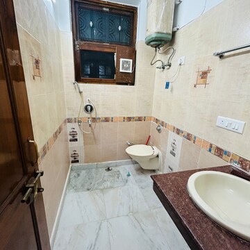 Bathroom in 4 BHK Villa at Palam Vyapar Kendra, Palam Vihar – for Rent