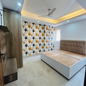 Bedroom in 2 BHK Builder Floor at Ansal Plaza Sector-23, Carterpuri – for Rent