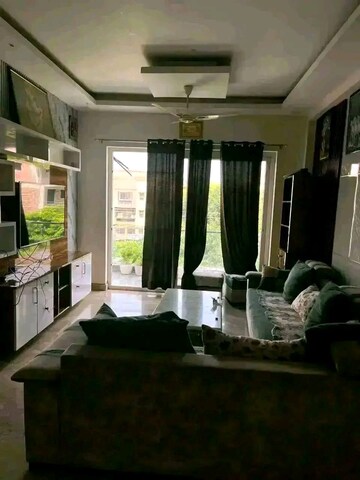 Living Room in 3 BHK Builder Floor at Vipul World Floors, Sector 48 – for Rent