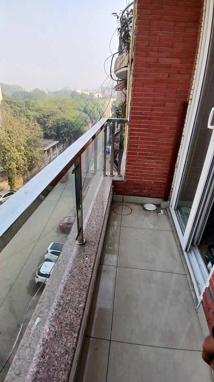 Balcony, noor nagar 2 Bedroom 765 Sq.Ft. Apartment In Noor Nagar Delhi 8037651
