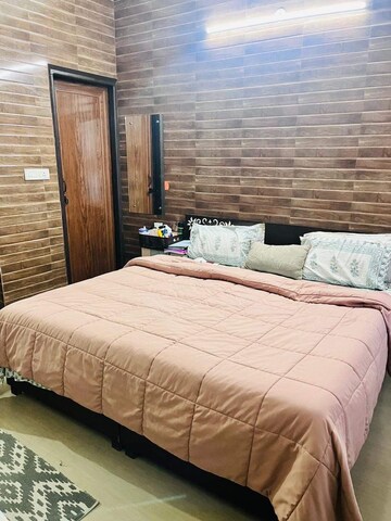 Bedroom in 1 BHK Builder Floor at Unitech Arcadia, South City 2 – for Rent