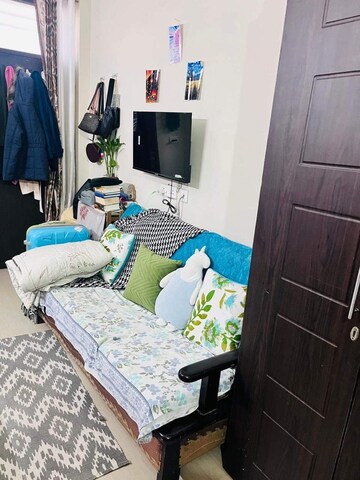Bedroom in 1 BHK Builder Floor at Unitech Arcadia, South City 2 – for Rent