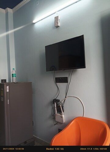 Furnished Amenities in 1 RK Independent House at Unitech Arcadia, South City 2 – for Rent
