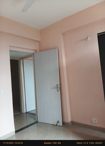 Master Bedroom in 2 BHK Apartment at Unitech Uniworld Gardens 2, Sector 47 – for Rent