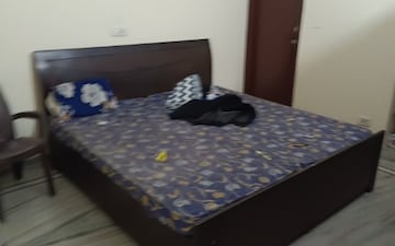 1 RK Builder Floor For Rent in Sector 28