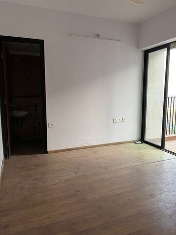 Room in 2 BHK Apartment at Lodha Casa Urbano, Dombivli East – for Rent