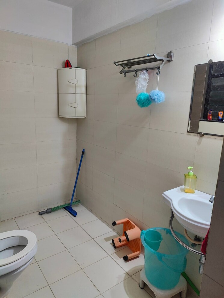 Bathroom, vtp-urban-nirvana 2 Bedroom 1075 Sq.Ft. Apartment In Kharadi Pune 8037761