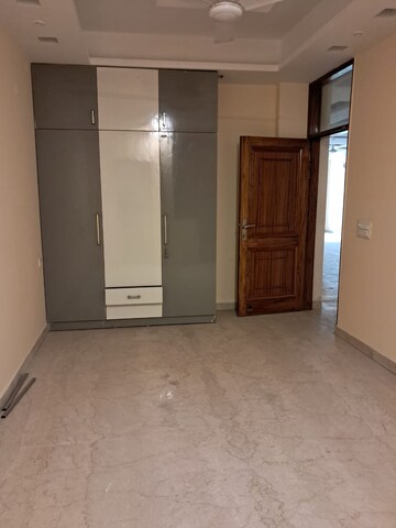 Room in 2 BHK Apartment at Nirala Aspire, Sector 16 Greater Noida – for Sale