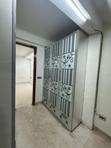 Building Lobby in 4 BHK Apartment at Mahagun Moderne, Sector 78 – for Rent