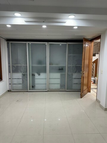 Building Lobby in 4 BHK Apartment at Mahagun Moderne, Sector 78 – for Rent