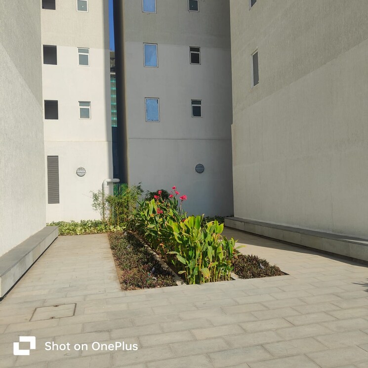 Balcony, mahagun-moderne 3 Bedroom 1650 Sq.Ft. Apartment In Sector 78 Noida 8037855