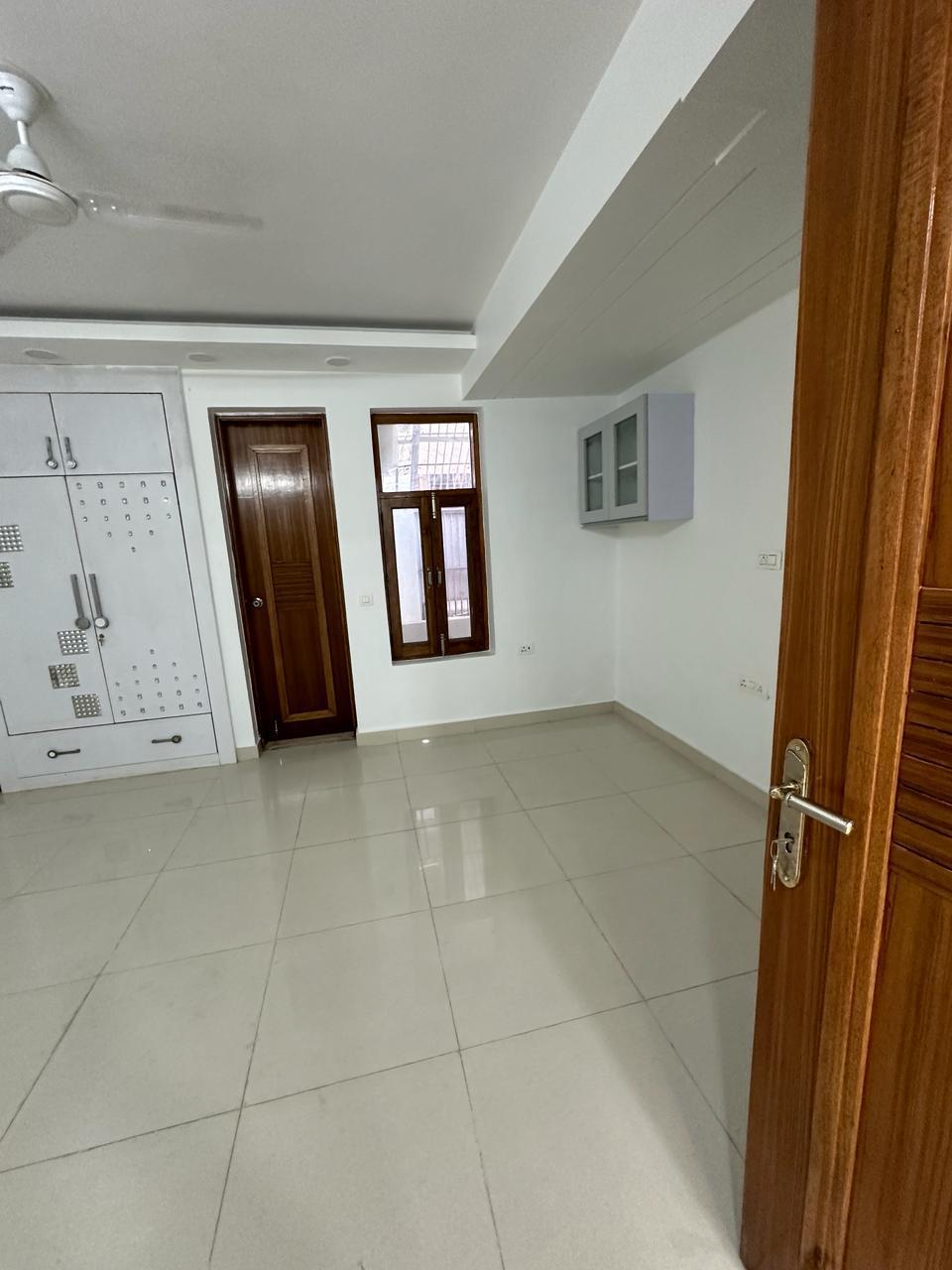 3 BHK + Study Room Apartment For Sale in Mahagun Moderne