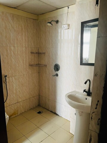 4 BHK Apartment For Sale in Mahagun Moderne, Sector 78