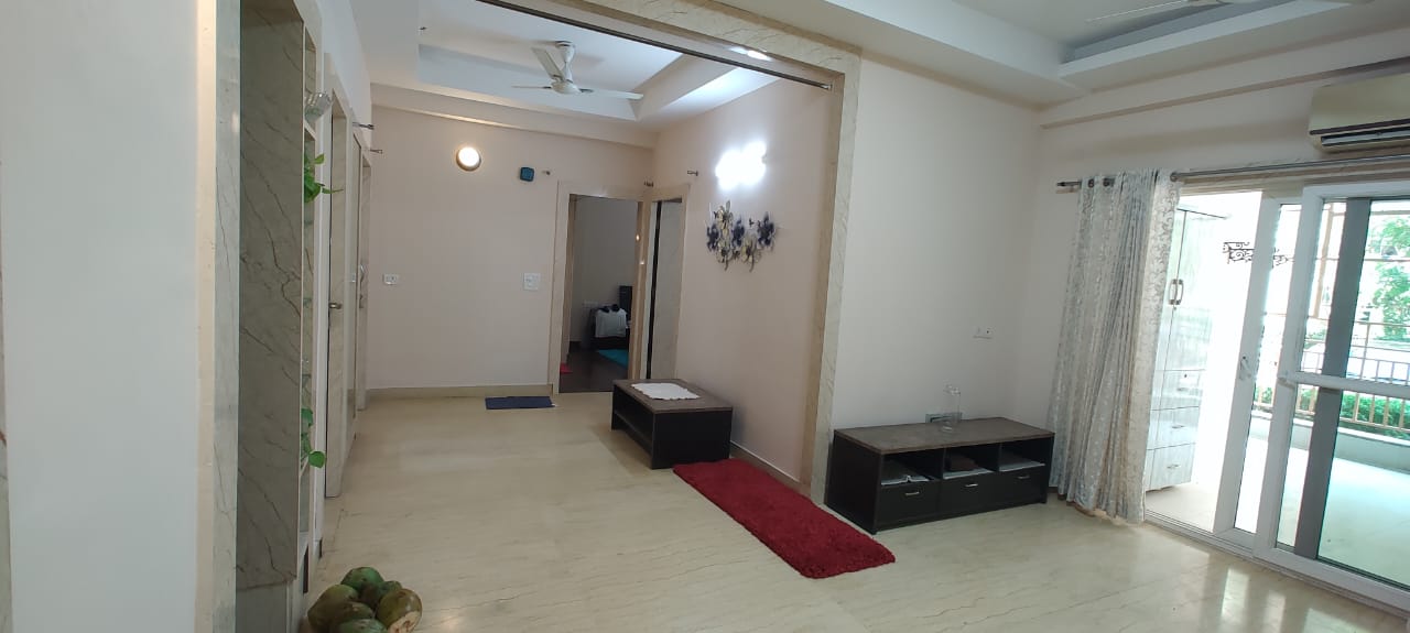 2.5 BHK + Study Room Apartment For Sale in Mahagun Moderne