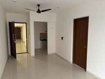 Room in 2 BHK Apartment at Shapoorji Pallonji Joyville Gurgaon, Sector 102 – for Rent