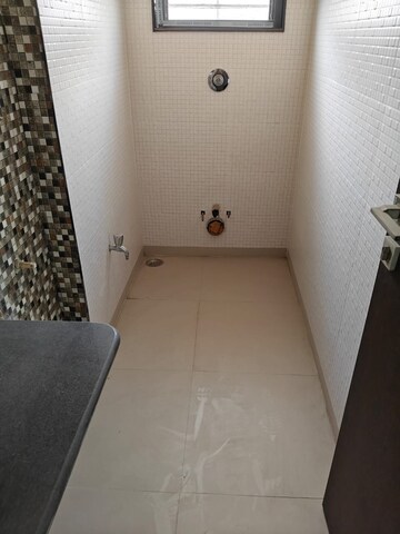 Bathroom in 3 BHK Apartment at Pratap Nagar – for Rent