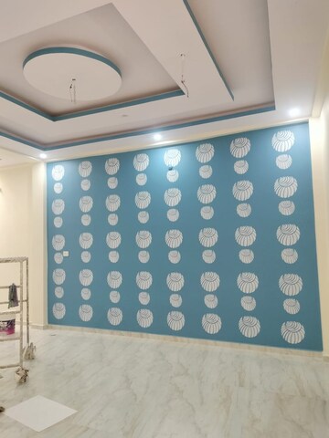Bedroom in 2 BHK Apartment at Gomti Nagar – for Rent