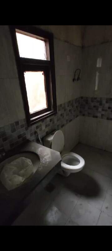 Bathroom in 2.5 BHK Builder Floor at Wave Prime Floors, Wave City – for Rent
