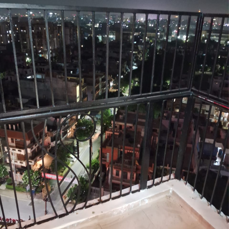 Balcony, rwa-apartments-sector-52 4 Bedroom 162 Sq.Yd. Independent House In Arun Vihar Noida 8037984