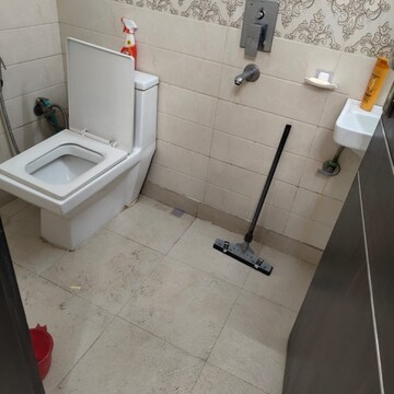 Bathroom in 1 BHK Builder Floor at Gautam Nagar – for Rent