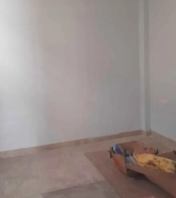 Room in 2 BHK Villa at Jankipuram – for Rent