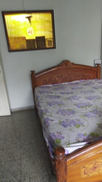 Bedroom in 2 BHK Apartment at Green Field Apartment, Kothrud – for Rent