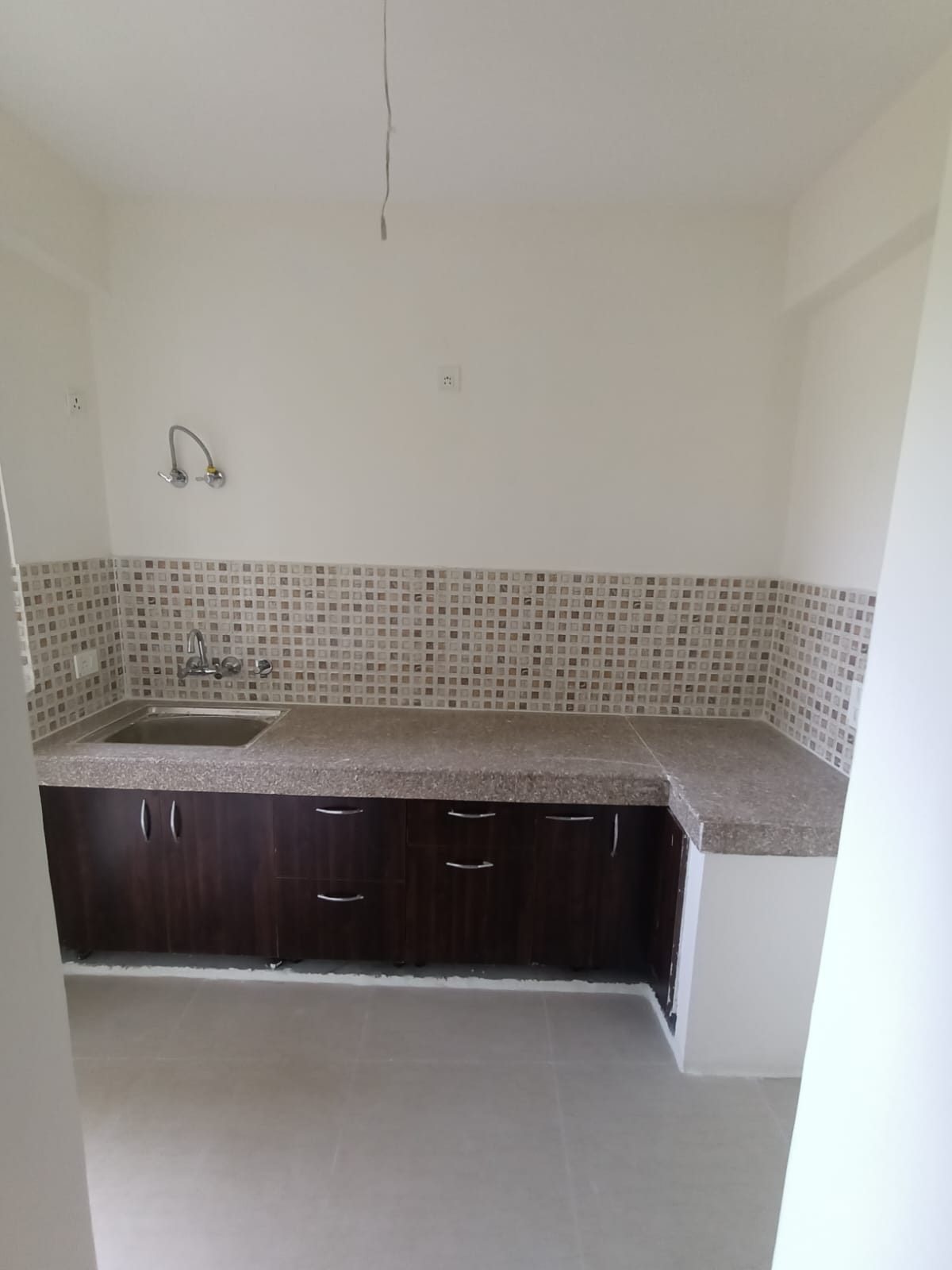 2 BHK Apartment For Sale in Town Park White Orchid