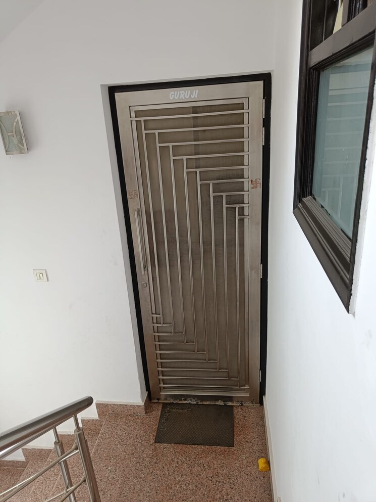 Balcony, ansal-continental-villas 3 Bedroom 215 Sq.Yd. Builder Floor In Sector 22 Gurgaon 8038083