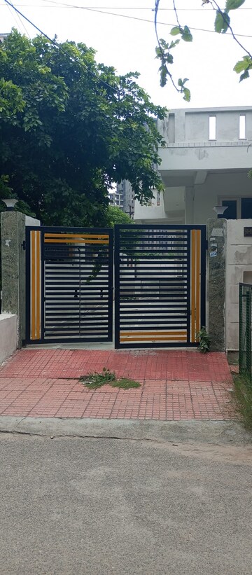  Warehouse – Exterior View View at Sector 3 - for Rent