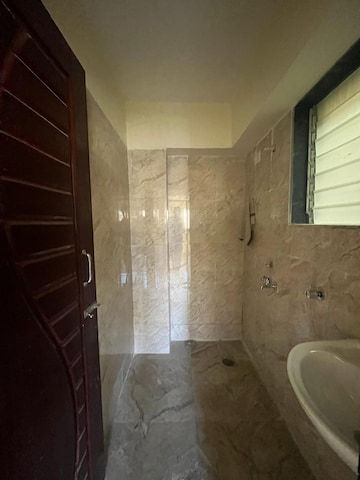 Bathroom in 1 BHK Apartment at Dombivli East – for Rent