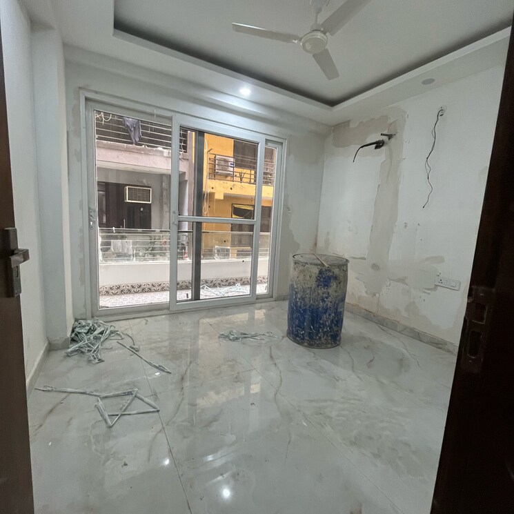  Parking, risland-sky-mansion 3 Bedroom 1200 Sq.Ft. Builder Floor In Chattarpur Delhi 8038131