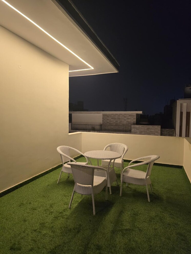 Balcony, sector 123 4 Bedroom 125 Sq.Yd. Independent House In Sector 123 Mohali 8038160