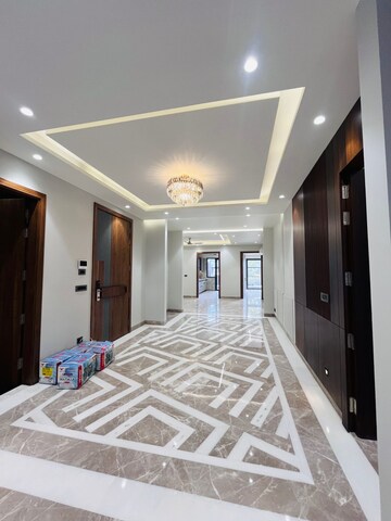 Bedroom in 3.5 BHK Builder Floor at Uppal Southend, Sector 49 – for Sale