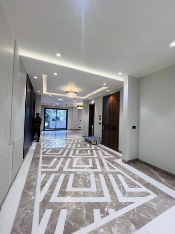 Bedroom in 3.5 BHK Builder Floor at Uppal Southend, Sector 49 – for Sale