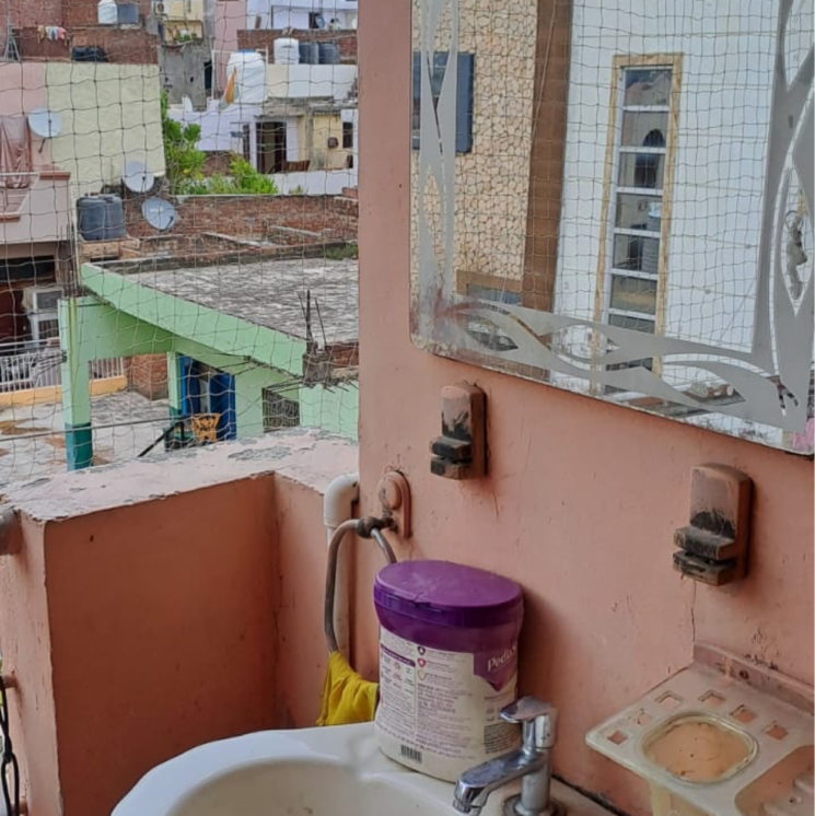 Other, shahdara 2 Bedroom 60 Sq.Yd. Builder Floor In Shahdara Delhi 8038228