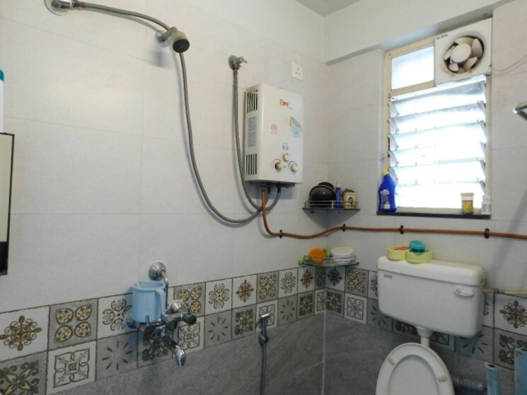 Bathroom, karve nagar 3 Bedroom 1350 Sq.Ft. Builder Floor In Karve Nagar Pune 8038278